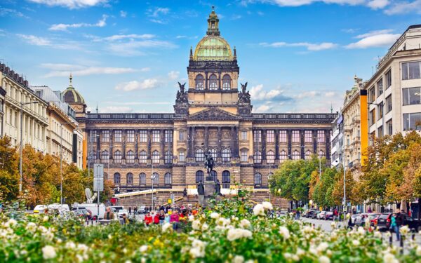 Praha jen 300 m od Václavského náměstí: K+K Hotel Fenix **** se snídaněmi formou bufetu a vstupem do sauny