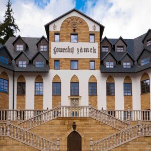 4* rodinný pobyt na zámku – 7×noc v deluxe pokoji, polopenze a neomezený wellness