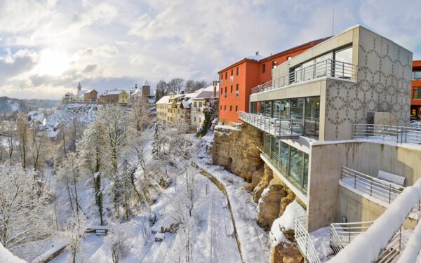 Orlické hory s úchvatným výhledem v Hotelu Rajská zahrada **** s wellness, koupelí, welcome drinkem a snídaní
