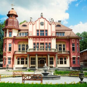 Vysočina: Romantický pobyt v Letohrádku sv. Vojtěch s privátní vířivkou/saunou, promítáním filmu a snídaněmi