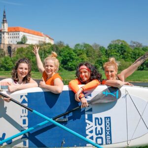 Zážitek v podobě jízdy na paddleboardu i koloběžce přes České Švýcarsko s instruktáží a průvodcem + voda