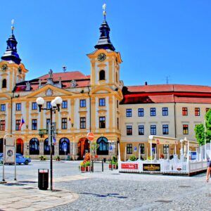 Písek v Hotelu Bílá Růže *** se snídaněmi formou bufetu, welcome drinkem, láhví vína a poukazem do Caffe Baru