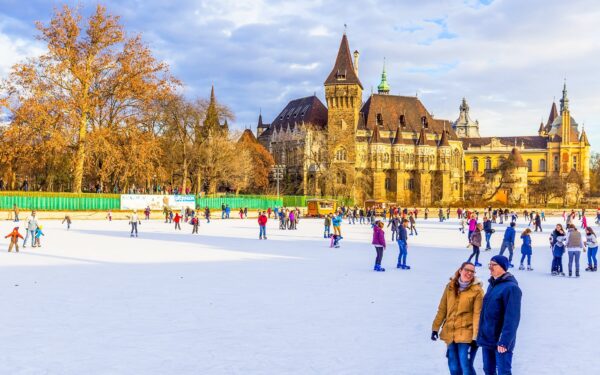 Pobyt v centru Budapešti u Zoo a hradu Vajdahunyad v Hotelu Benczúr *** se snídaněmi + dítě do 12 let zdarma