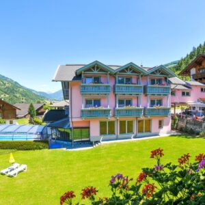 Rakouské Alpy: Hotel Margarethenbad **** s polopenzí, tenisem a neomezeným wellness (sauny, bazén)