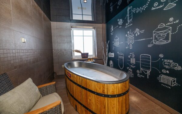 CHKO Křivoklátsko v Hotelu Jesenice *** s all inclusive stravou i nápoji, 5 balneo procedurami a 50% slevou