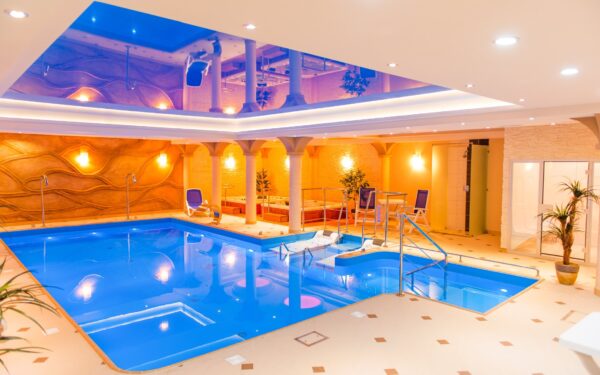 Lázeňské město Kudowa-Zdrój jen 5 km od hranic v Hotelu Adam & Spa *** s wellness, 3 procedurami a polopenzí