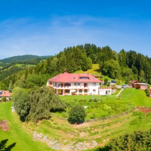 Korutany v ekologickém Hotelu Biolandhaus Arche *** s polopenzí, wellness, Wörthersee Card + dítě zdarma