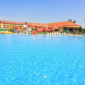 Léto ve Wellness Hotelu Patince **** s termálním wellness a koupalištěm, polopenzí a vyžitím + dítě zdarma