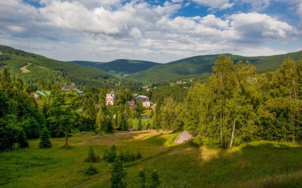 Krkonoše: Pobyt přímo ve Špindlerově Mlýně v Hotelu Horní Pramen **+ s polopenzí a privátní saunou