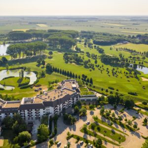 Bükfürdő: Greenfield Hotel Golf & Spa **** s luxusním wellness s termálními bazény a polopenzí + děti zdarma