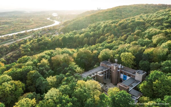 Wolský les jen 6 km od hradu Wawel a 9 km od Krakova: Forest Hotel *** s polopenzí a slevou na zoo a aquapark