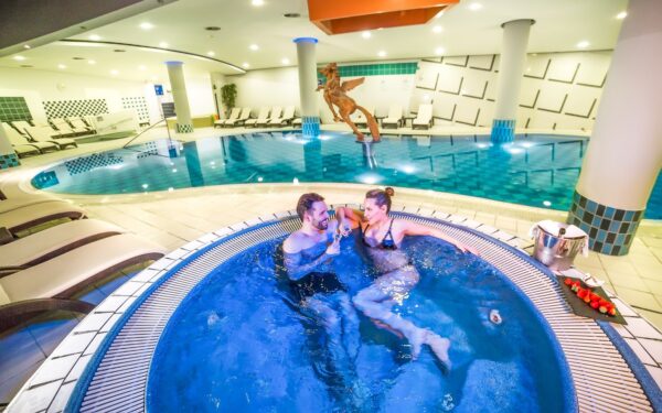 Rogaška Slatina: Grand Hotel Sava ****superior s polopenzí, vlastními lázněmi s neomezeným vstupem + procedura