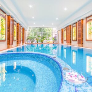 Budapešť v centru: Luxusní Lion's Garden Hotel **** s neomezeným wellness centrem a snídaní + 2 děti zdarma