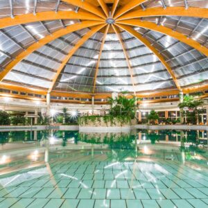 Maďarsko: Gotthard Therme Hotel **** s vlastními lázněmi a wellness (1 500 m²) + polopenze a nápoje neomezeně