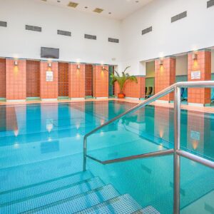 Turčianské Teplice: Relaxace v Hotelu Rezident *** s polopenzí, vstupem do aquaparku i galerie + masáž a slevy
