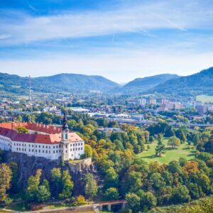 Pobyt blízko zámku a aquaparku: Hotel S-centrum Děčín **** se snídaní, možností sportovního vyžití i relaxace