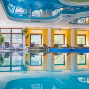 Vídeňské Alpy: Zima jen 550 m od ski areálu ve Sporthotelu am Semmering *** s wellnes, polopenzí a svařákem