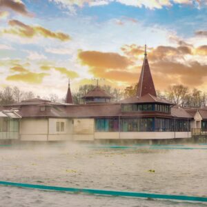 Hévíz jen 800 metrů od termálního jezera: Hotel Ágnes *** s neomezeným wellness, bazénem a snídaní + slevy