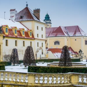 Jižní Morava: Valtice jen 550 m od zámku v Penzionu Alenka se snídaní, degustací vín a welcome drinkem
