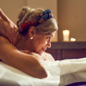 Trenčianské Teplice: Pobyt Senior 55+ v Hotelu Adria *** s polopenzí, kávou neomezeně, masáží + vyžití a slevy