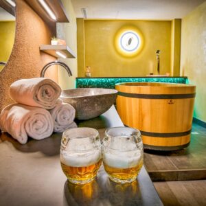 Hluboká nad Vltavou u zámku: LH Parkhotel Hluboká **** s polopenzí, wellness a koupelí dle výběru + láhev vína