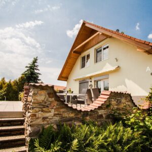 First Minute - Podyjí a Znojmo: Penzion U Hrádku **** se snídaněmi, degustačním menu a relaxací ve vířivce