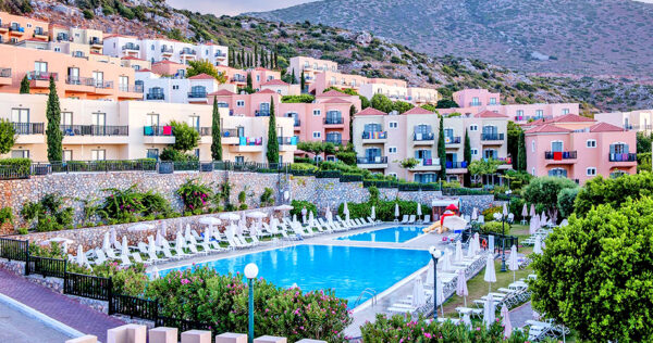 Hotel The Village Resort & Waterpark