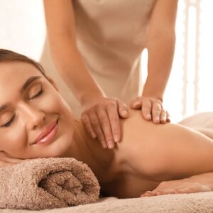 Františkovy Lázně: Penzion EM Garni se snídaněmi, 3 wellness procedurami, kávou s dezertem + slevy na masáže