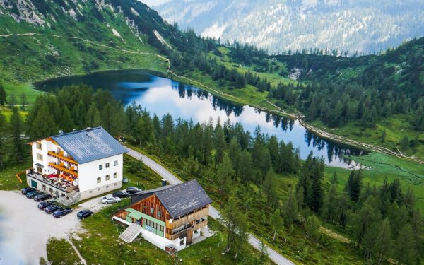 Rakouské Alpy: Léto v Tauplitzalm v Hotelu Alpenrose *** s polopenzí, 3 druhy saun a výletním vláčkem