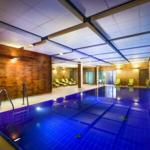 Dovolená u Brna v Golf Resortu Kaskáda **** se snídaní, neomezeným wellness, privátní vířivkou a masáží + golf