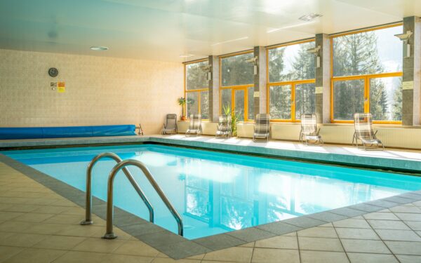 Malá Fatra: Hotel Boboty *** se snídaní/polopenzí, bazénem a fitness centrem + ski bus a sleva na lanovku