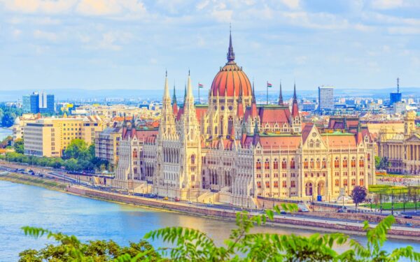 Pobyt v Budapešti nedaleko centra v Baross City Hotelu *** se snídaní formou bufetu a dítětem do 12 let zdarma