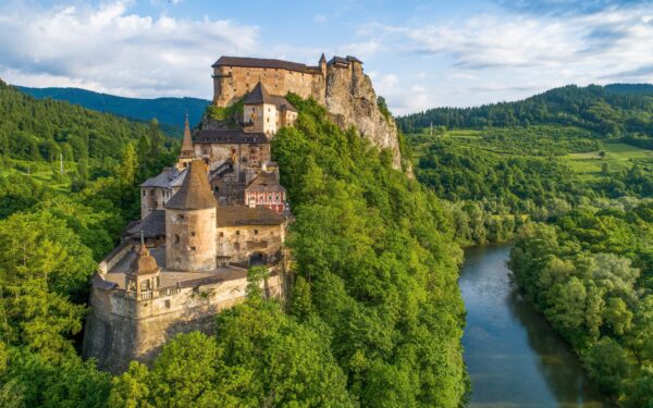 Orava v Penzionu Kamenec s polopenzí, privátním wellness, zapůjčením kol či šlapadel a welcome drinkem