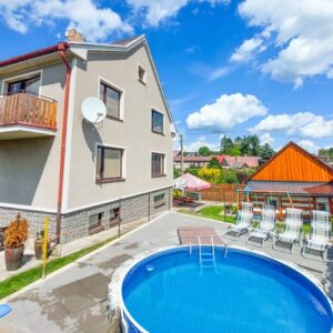 Vysočina: Pobyt u CHKO Žďárské vrchy v rodinné Chalupě Sofie s wellness (vířivá vana, sauna), snídaní + bazén