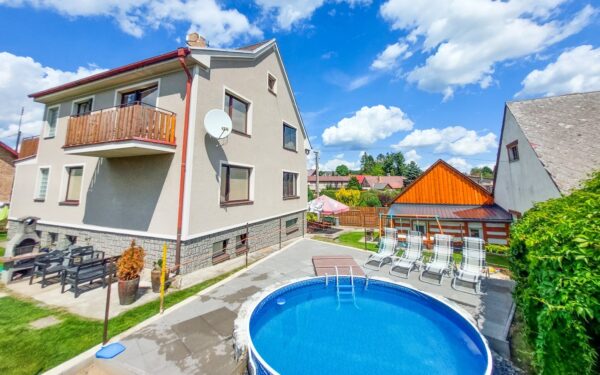 Vysočina: Pobyt u CHKO Žďárské vrchy v rodinné Chalupě Sofie s wellness (vířivá vana, sauna), snídaní + bazén
