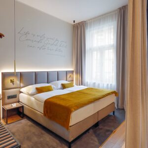 Pobyt přímo v centru Prahy v Hotelu Prokop Square **** se snídaní formou bufetu, čokoládou a láhví vína