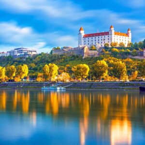 Bratislava blízko centra v Hotelu Modena *** se snídaní a privátním wellness s bazénem, saunami a občerstvením