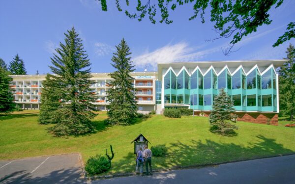 Špindlerův Mlýn v Interhotelu Montana *** s polopenzí, welcome drinkem, wellness službou dle výběru + slevy