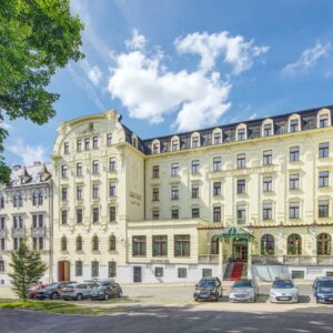 Liberec v Clarion Grandhotelu Zlatý Lev **** se snídaní, welcome drinkem a vstupem do wellness s vířivkou