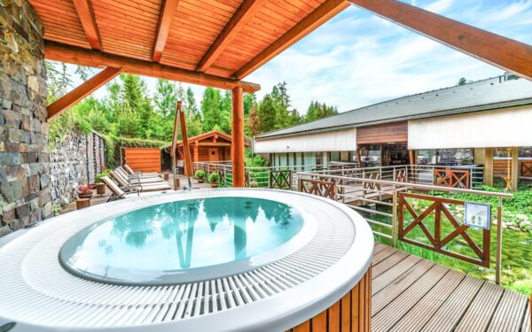 Relax pod Tatrami ve Wellness Hotelu Kontakt **** s polopenzí, masážemi, luxusním wellness centrem a animacemi