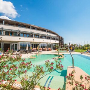 Balaton v luxusním Golden Lake Resort Hotelu **** s polopenzí a neomezeným wellness s bazény a saunovým světem