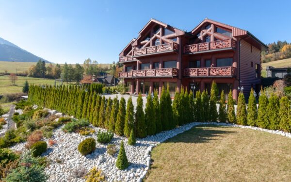 Belianské Tatry: Ždiar v baby friendly Mountain Resortu Apartments se snídaní formou bufetu a láhví Prosecca