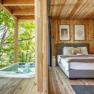 Národní park Bukové hory v luxusním dřevěném domku v Treehouses Noszvaj se snídaní a privátní vířivkou + sauna