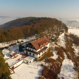 Střední Čechy: Dovolená blízko výletních cílů v Hotelu Hrazany *** s polopenzí, skvělým wellness a procedurami