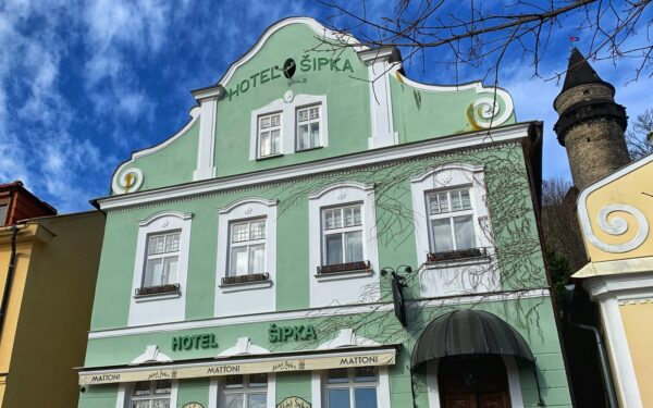 Štramberk pod Trúbou v Hotelu Šipka *** s polopenzí, vínem, pivní koupelí, solnou jeskyní a masáží zad