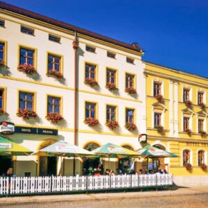 CHKO Broumovsko a Adršpach u skalního města v Hotelu Praha *** se snídaní/polopenzí, wellness a muzeem