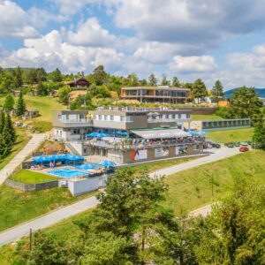 Pobyt u Brněnské přehrady: Hotel Rakovec *** se vstupem do wellness s bazénem, vířivkou a saunou + polopenze