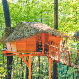Trenčianske Teplice: Jedinečný pobyt v domku na stromě Treehouse až pro 4 osoby + snídaně a vstup do wellness