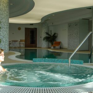 Pobyt 30 km od Budapešti v Szépia Bio & Art Hotelu **** s polopenzí/plnou penzí, wellness a sportovním vyžitím