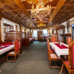 Krušné hory v Hotelu Praha *** s polopenzí, saunou a neomezeným vstupem do bazénu a vířivky + hudební večery